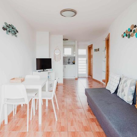 Apartamento Maypa 2 Salitre เมโลเนรัส ภายนอก รูปภาพ